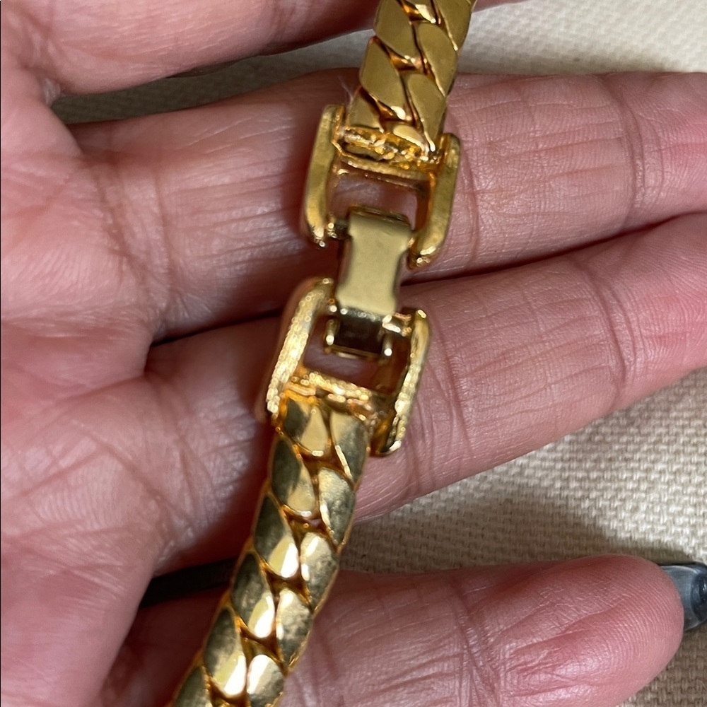 Vintage signed  craft Elegant Goldtone Floral Necklace - Picture 4 of 7